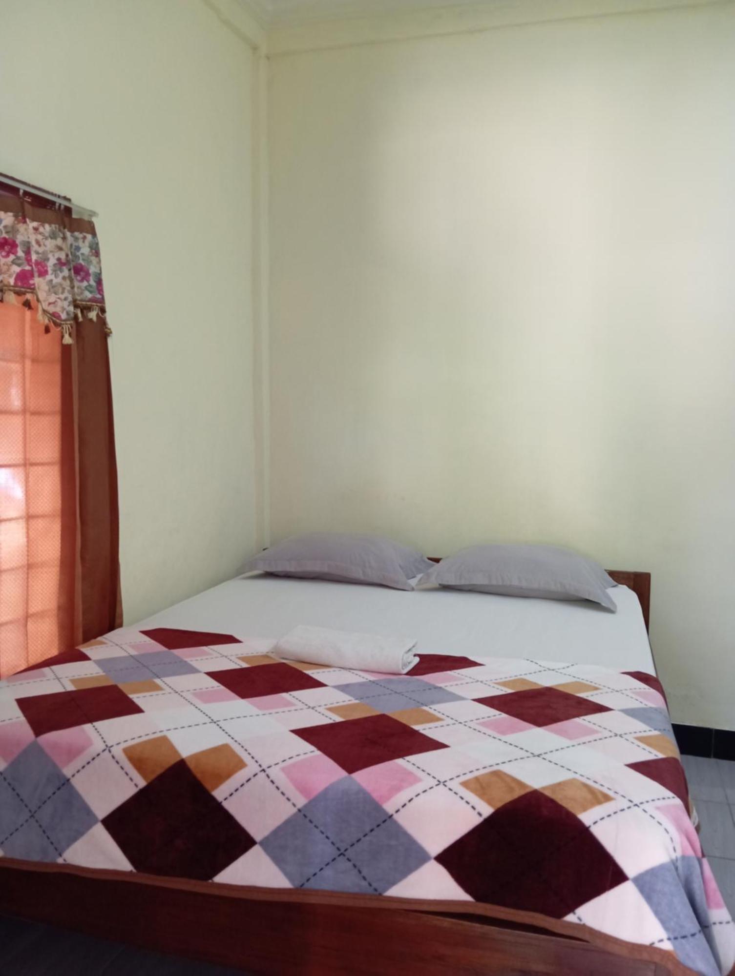Pedek Homestay Praya Luaran gambar